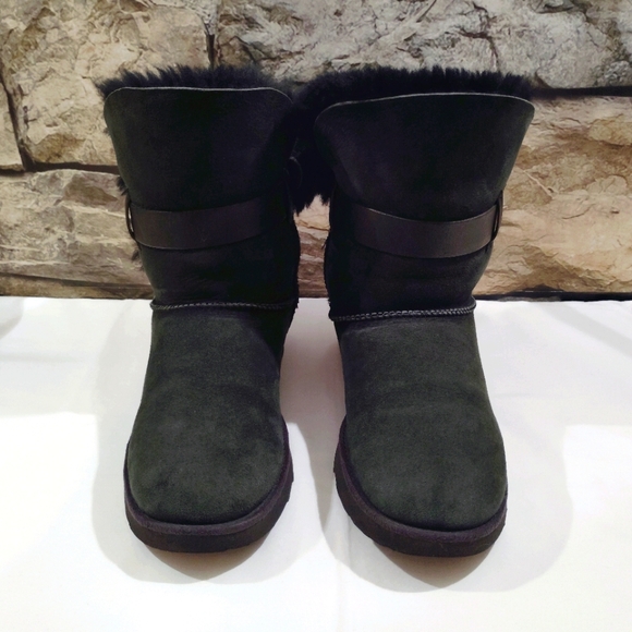 Sz 7 UGG Jaylyn Boots Suede Leather Sheepskin Insole Furry Belted Buckle Boots - Picture 3 of 17